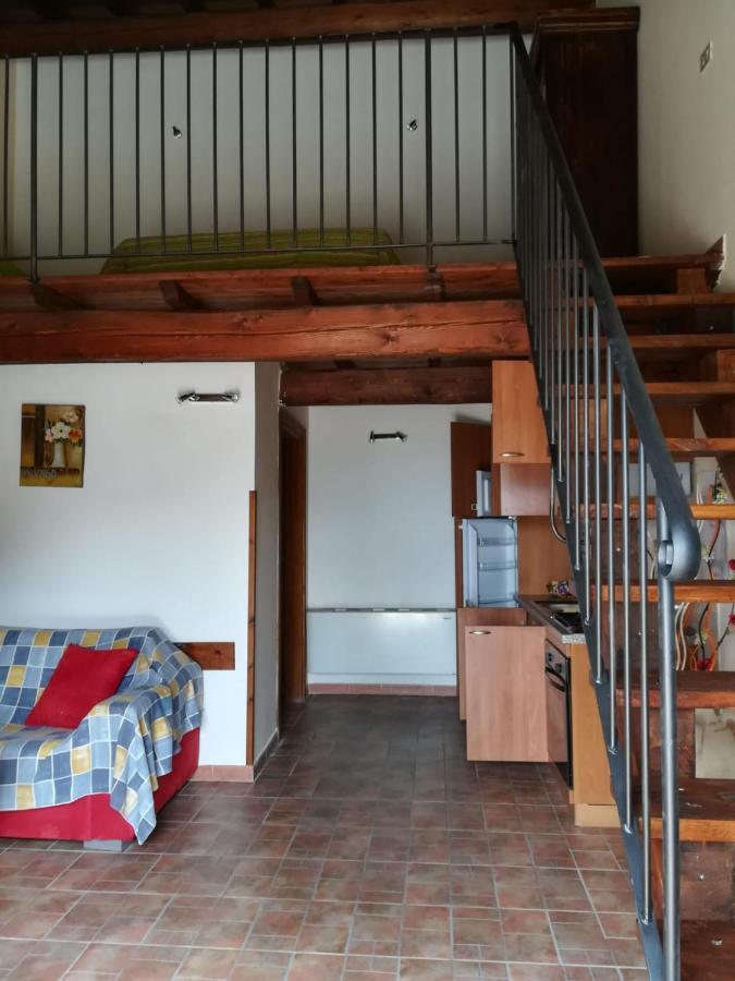 Agriturismo Le Cascine Castel di Tora Εξωτερικό φωτογραφία